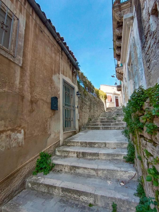 A Casa Di Sveva Villa Modica Exteriör bild